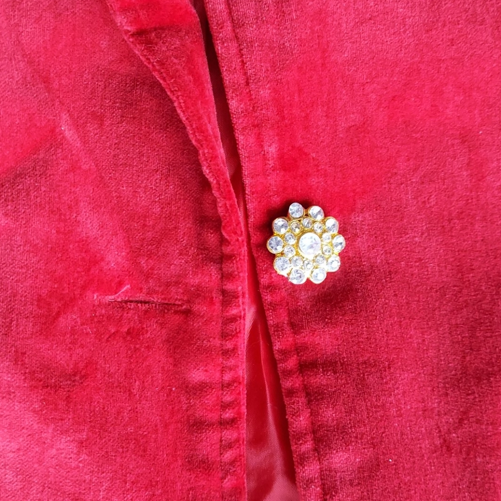 Blazer - Picture 3 of 4